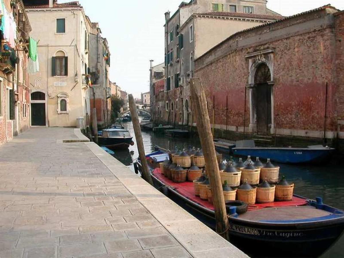 Tintoretto Vista Real Veneţia Exterior foto